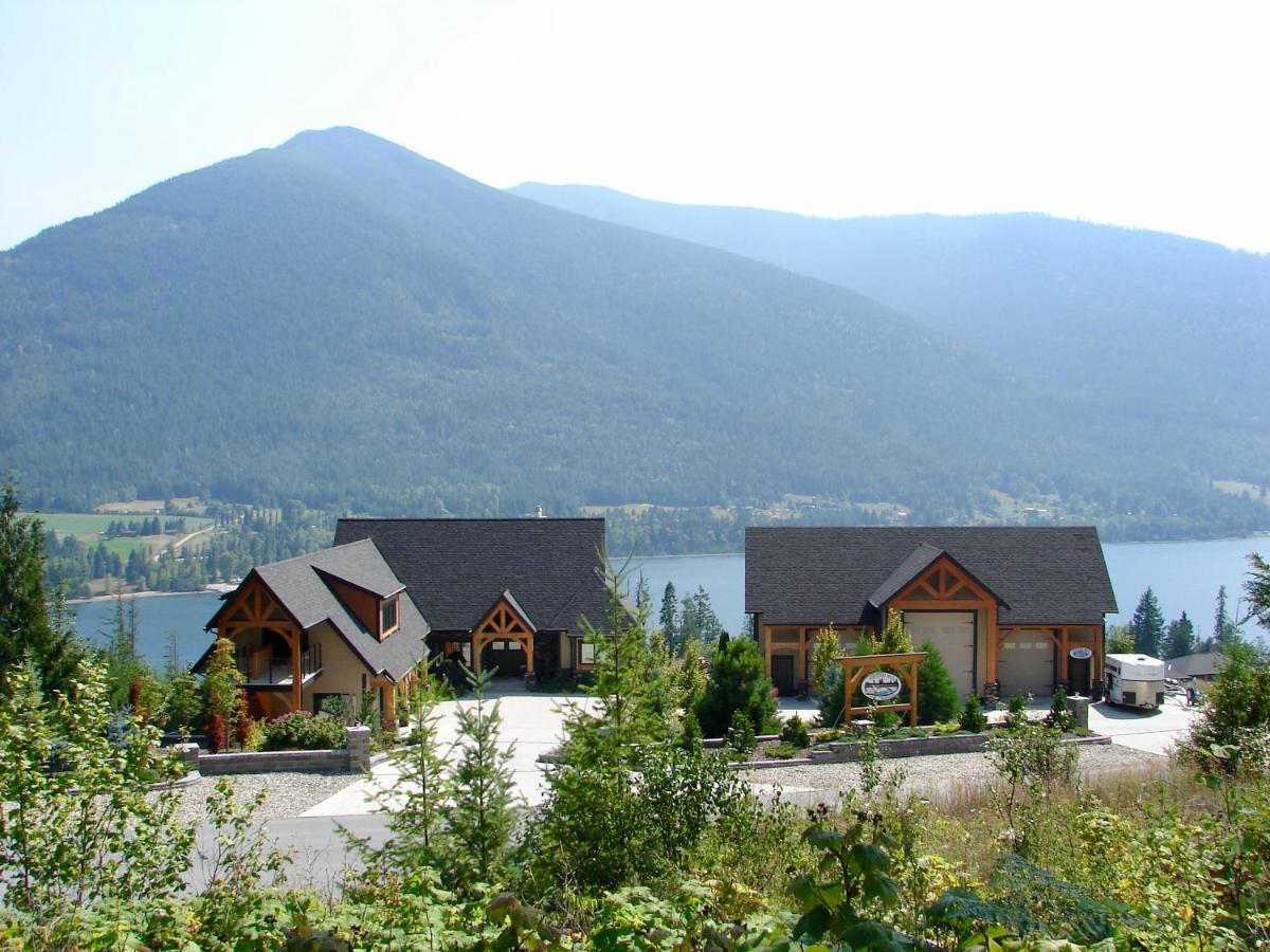 Kootenay Wild Guest Suites Nelson Exterior photo