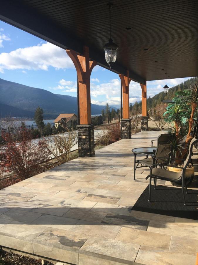 Kootenay Wild Guest Suites Nelson Exterior photo