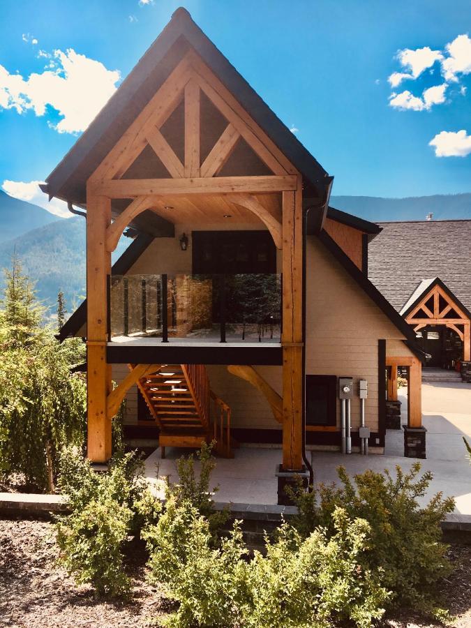 Kootenay Wild Guest Suites Nelson Exterior photo