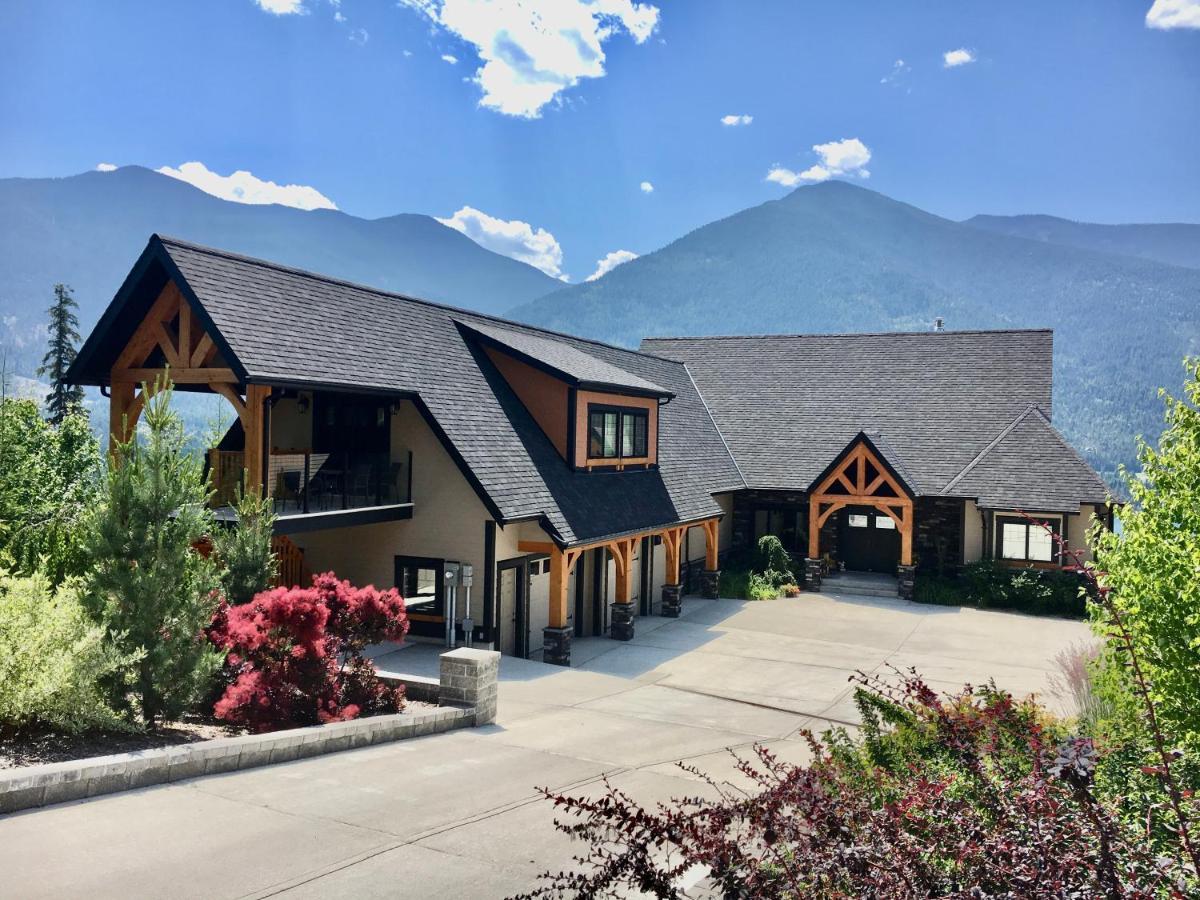 Kootenay Wild Guest Suites Nelson Exterior photo